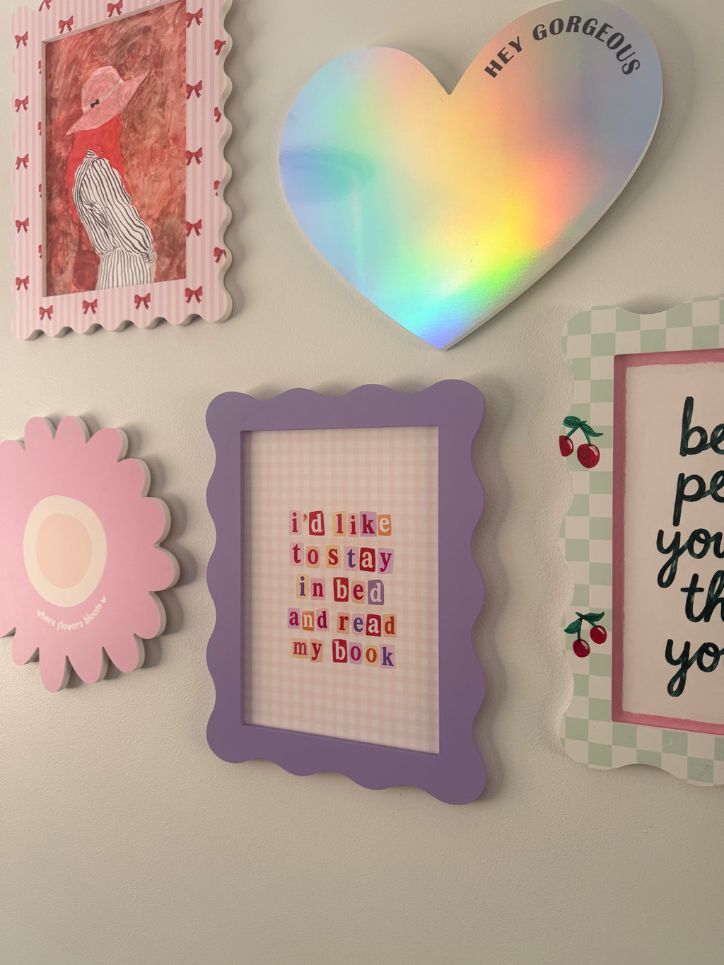 A4 Lilac Wavy Frame
