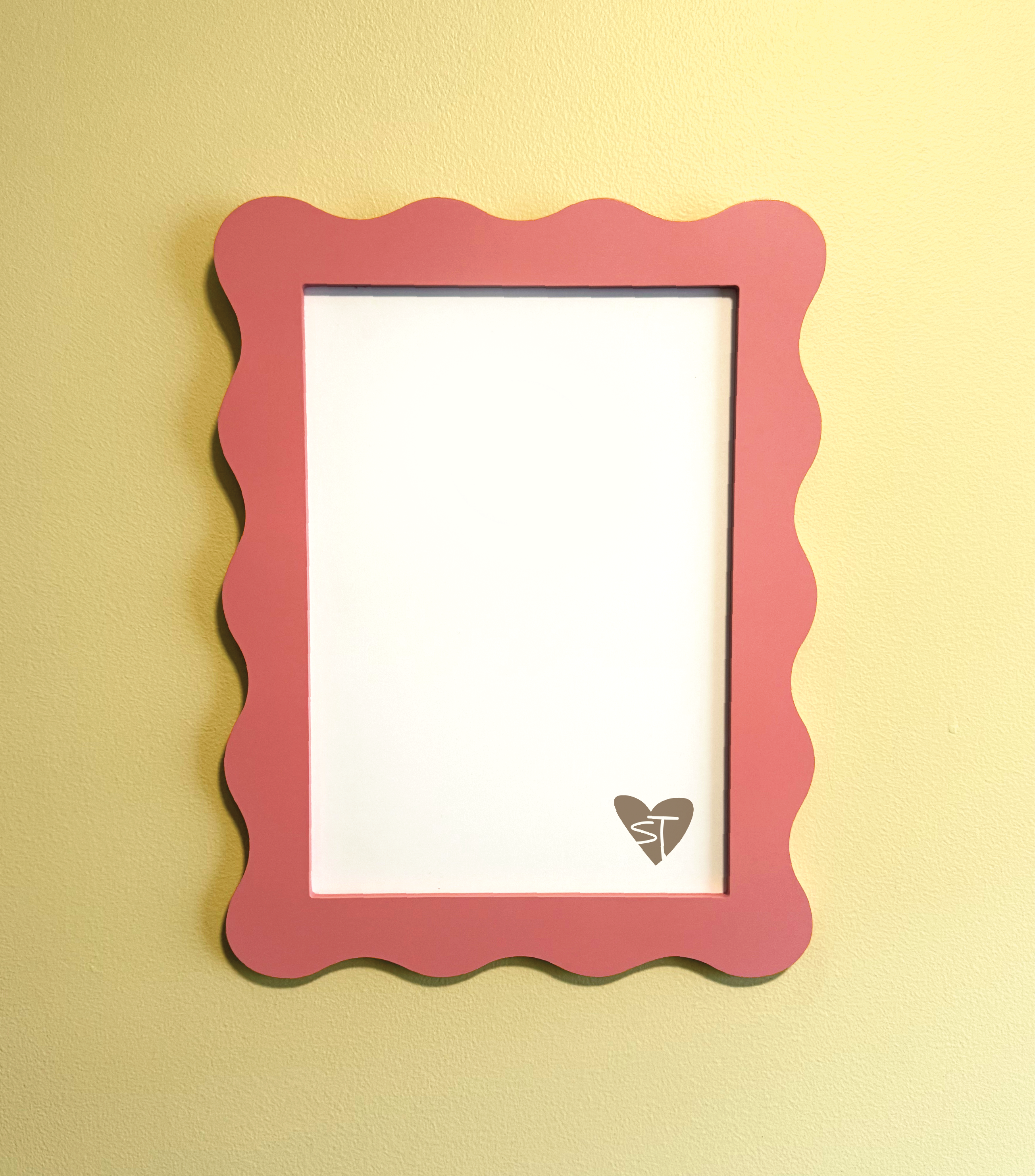 A4 Dusty Pink Wavy Frame