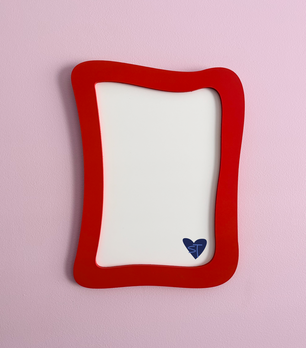A4 Red Frame (Organic Shape #2)