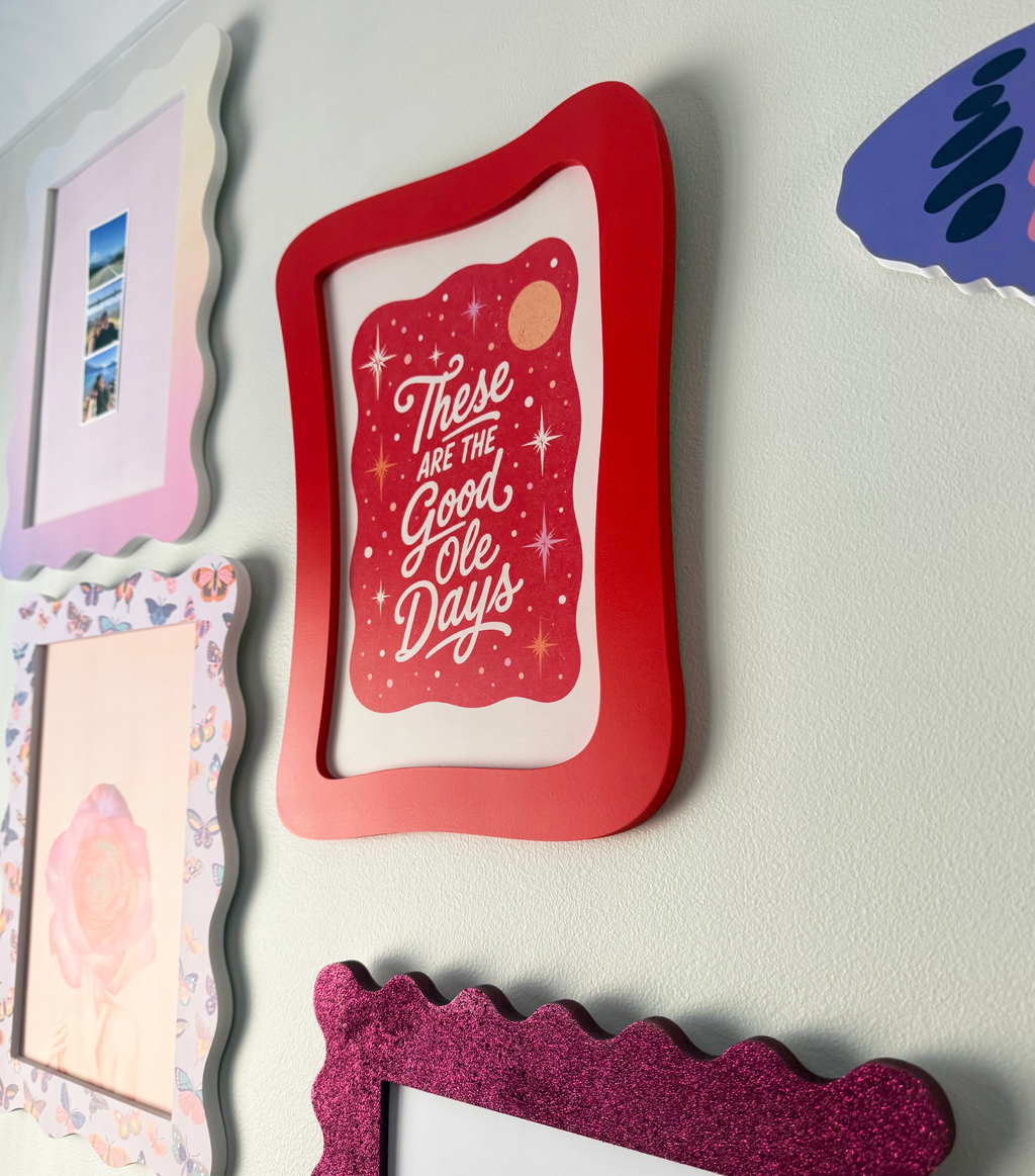 A4 Red Frame (Organic Shape #2)