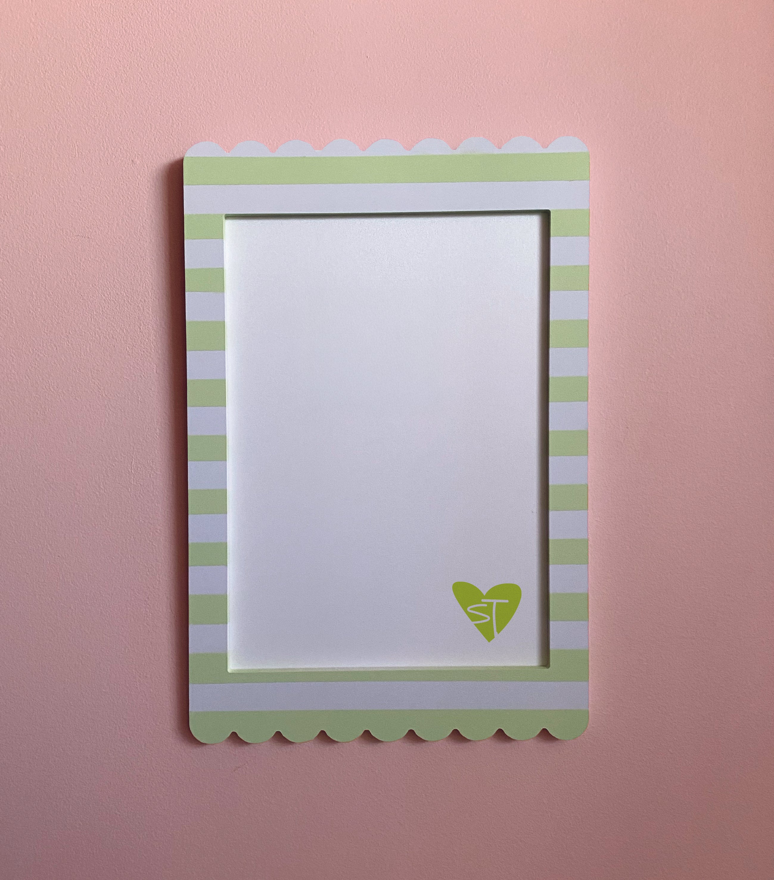 A4 Mint White Stripe Scallop Frame