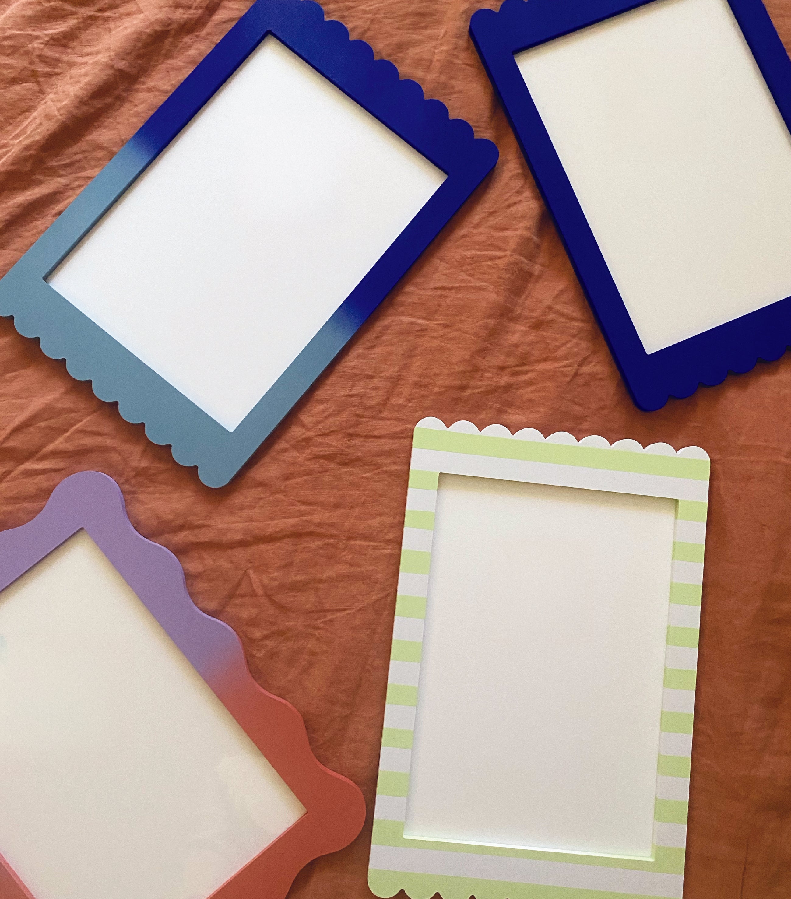 A4 Mint White Stripe Scallop Frame