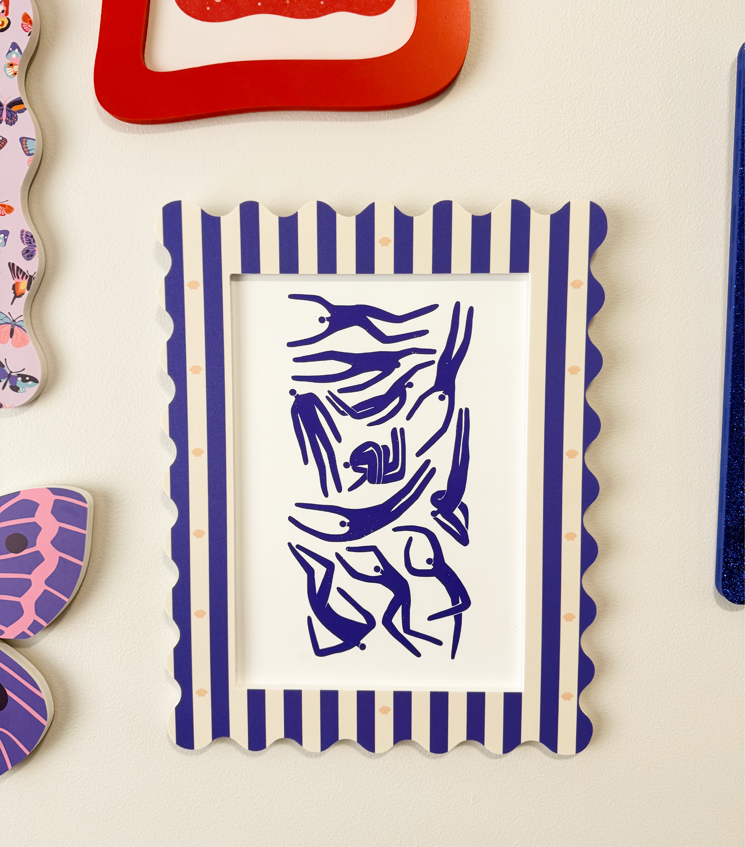 A4 Shell Stripe Squiggle Frame