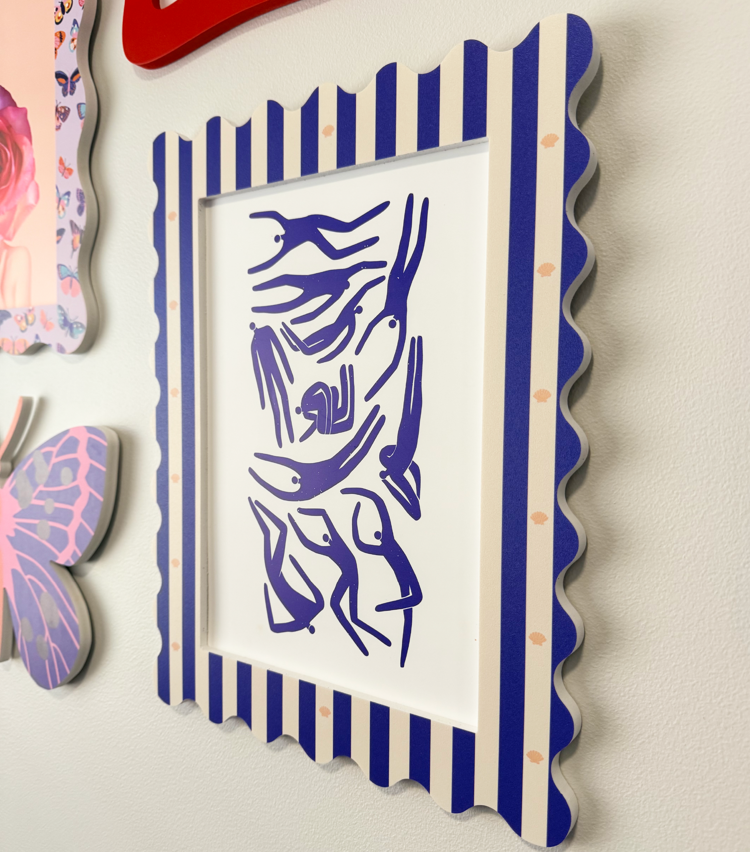 A4 Shell Stripe Squiggle Frame