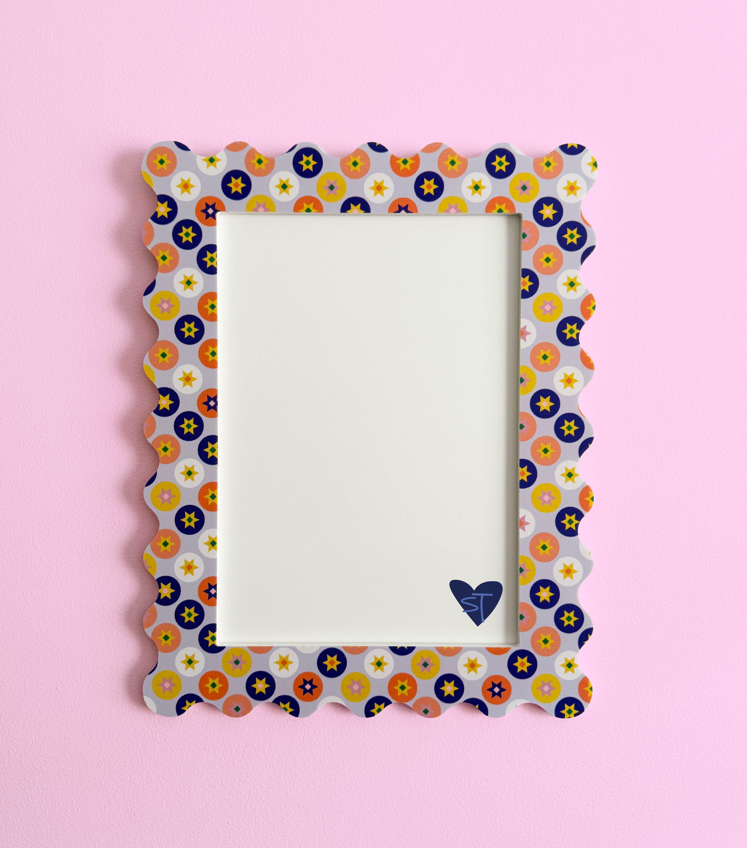 A4 Star Circle Squiggle Frame