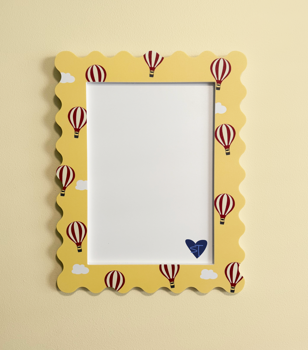A4 Up & Away Squiggle Frame