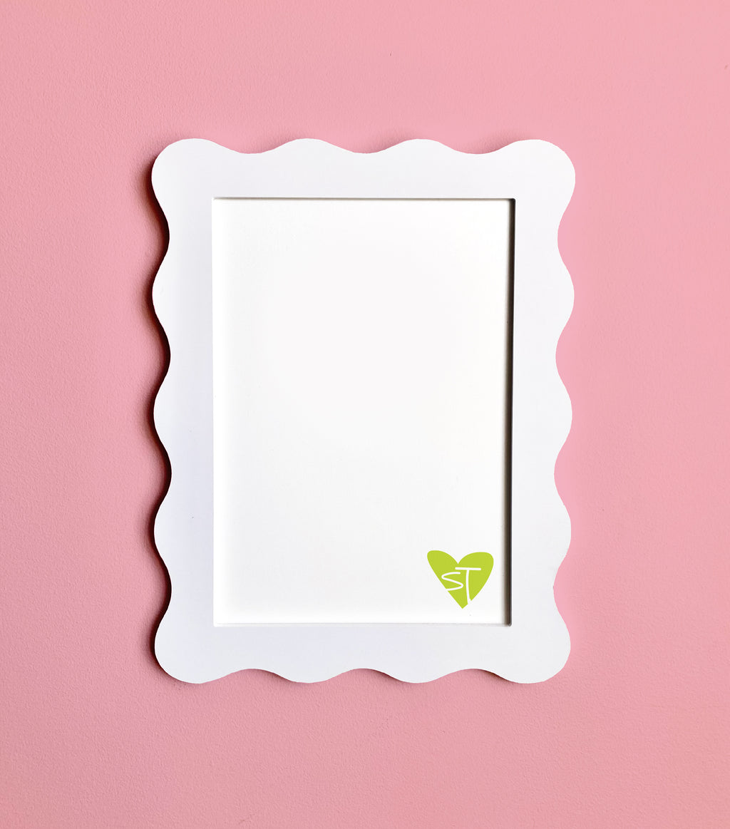 A4 White Wavy Frame