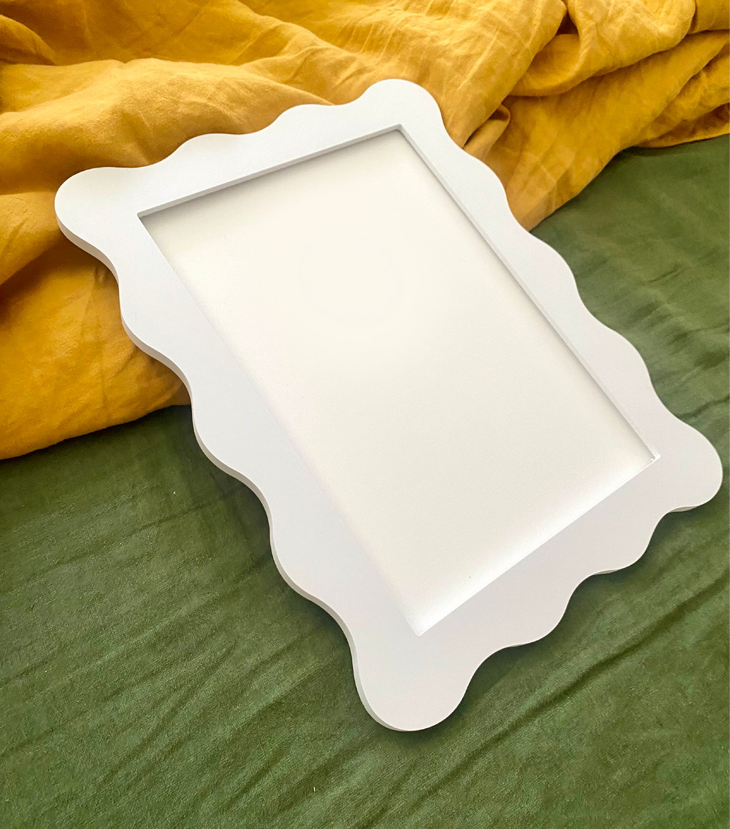 A4 White Wavy Frame