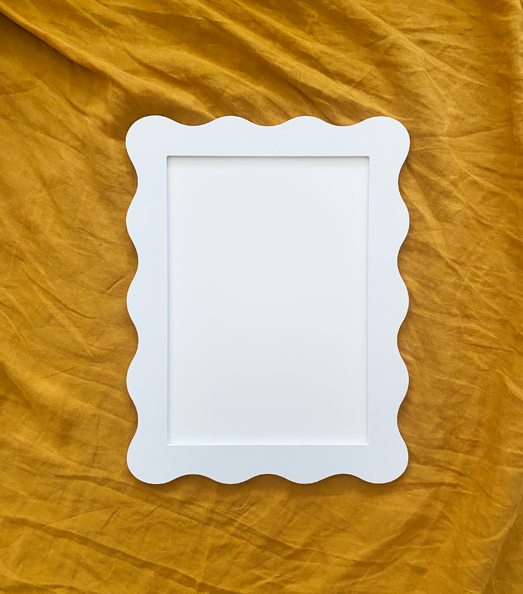 A4 White Wavy Frame