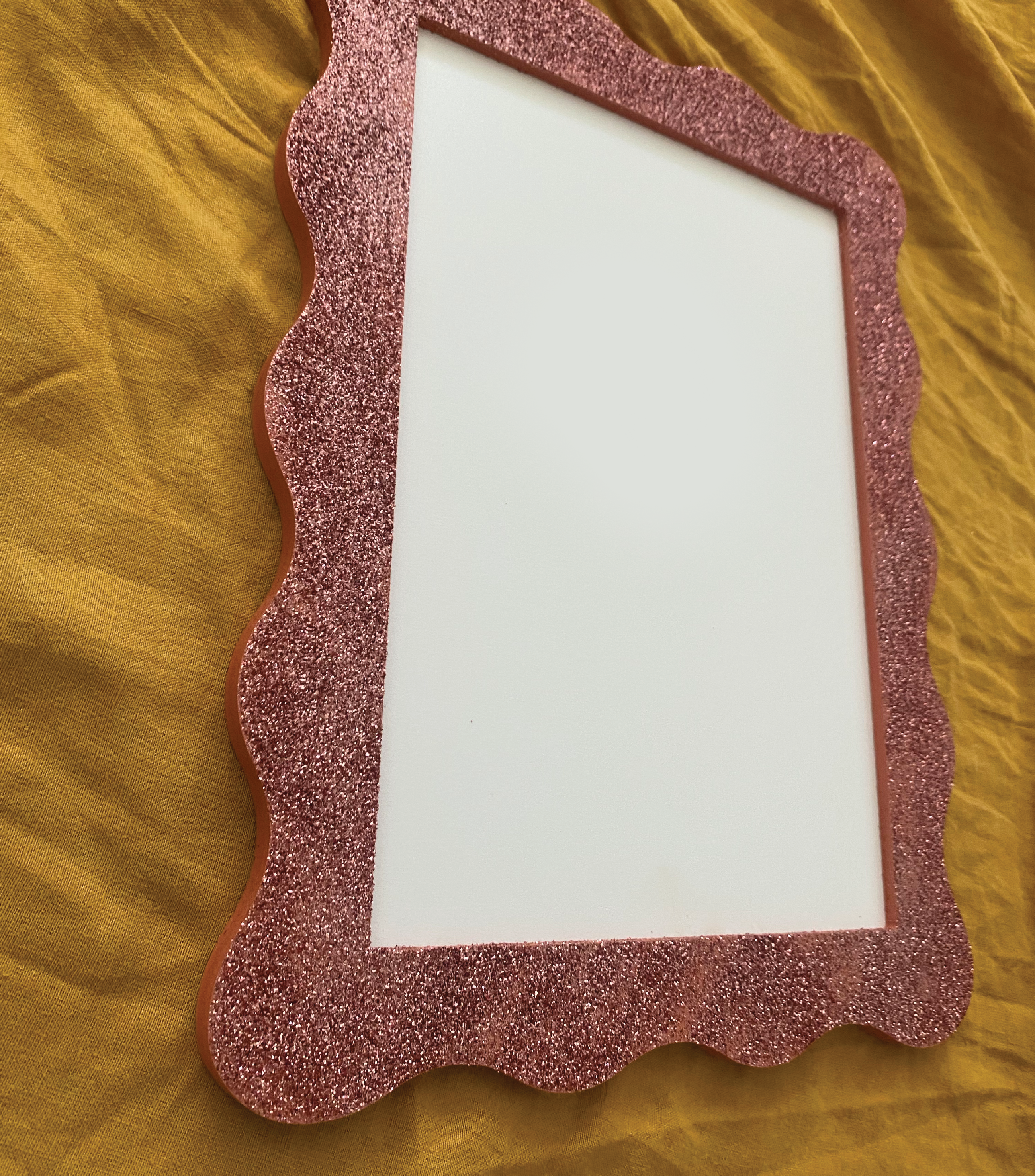 A4 Glitter Pink Wavy Frame