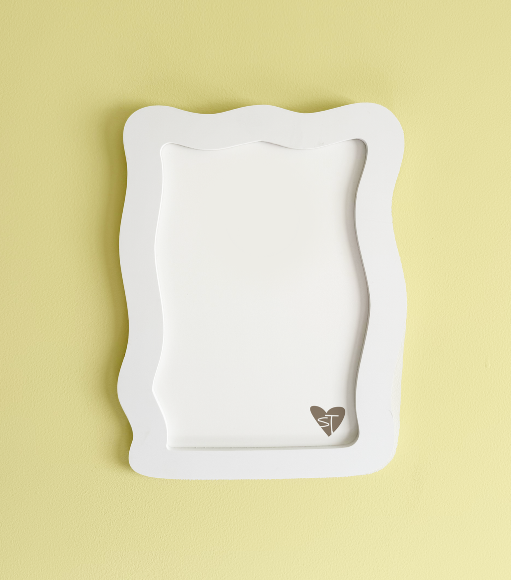 A4 White Frame (Organic Shape #1)