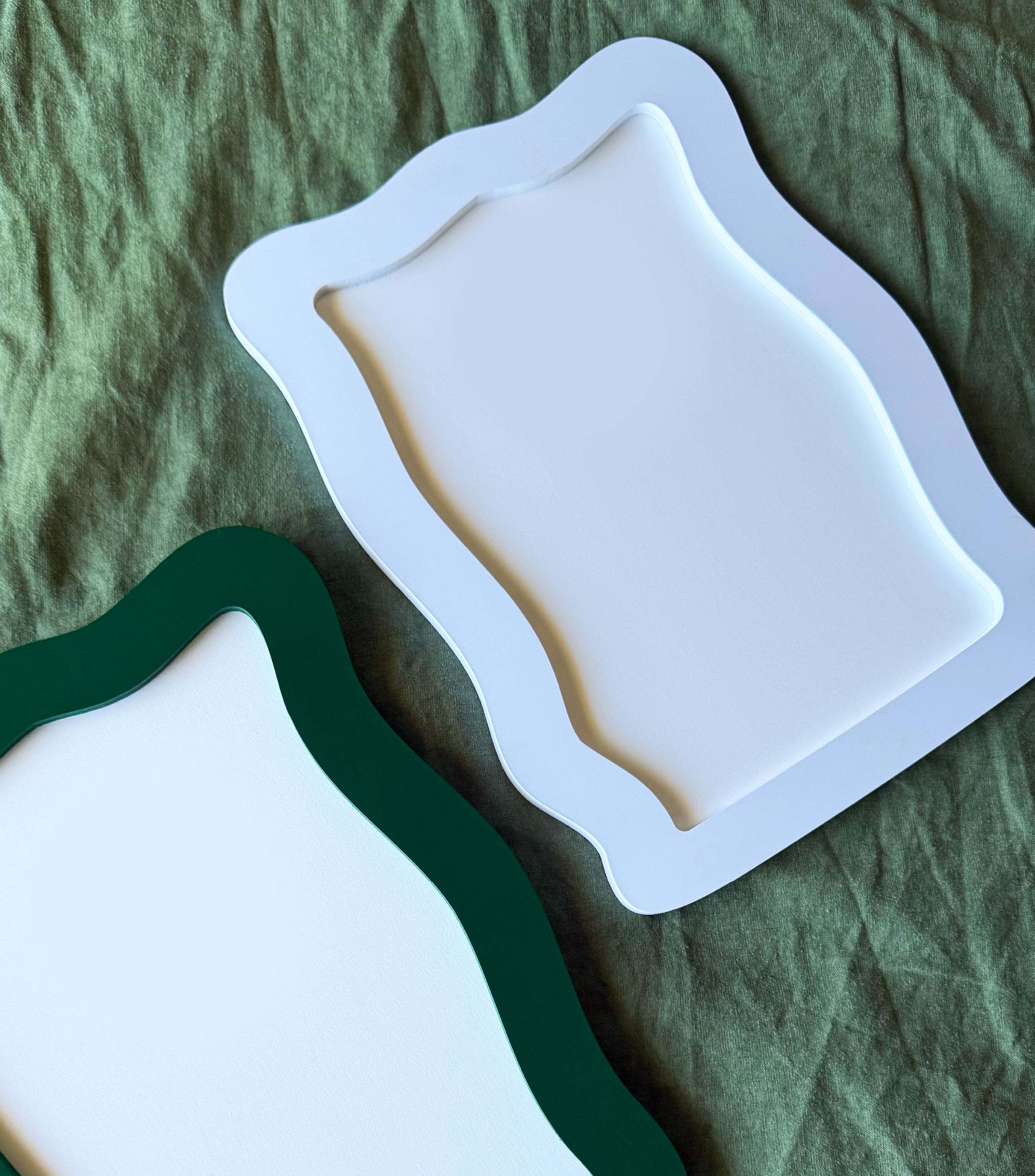 A4 White Frame (Organic Shape #1)