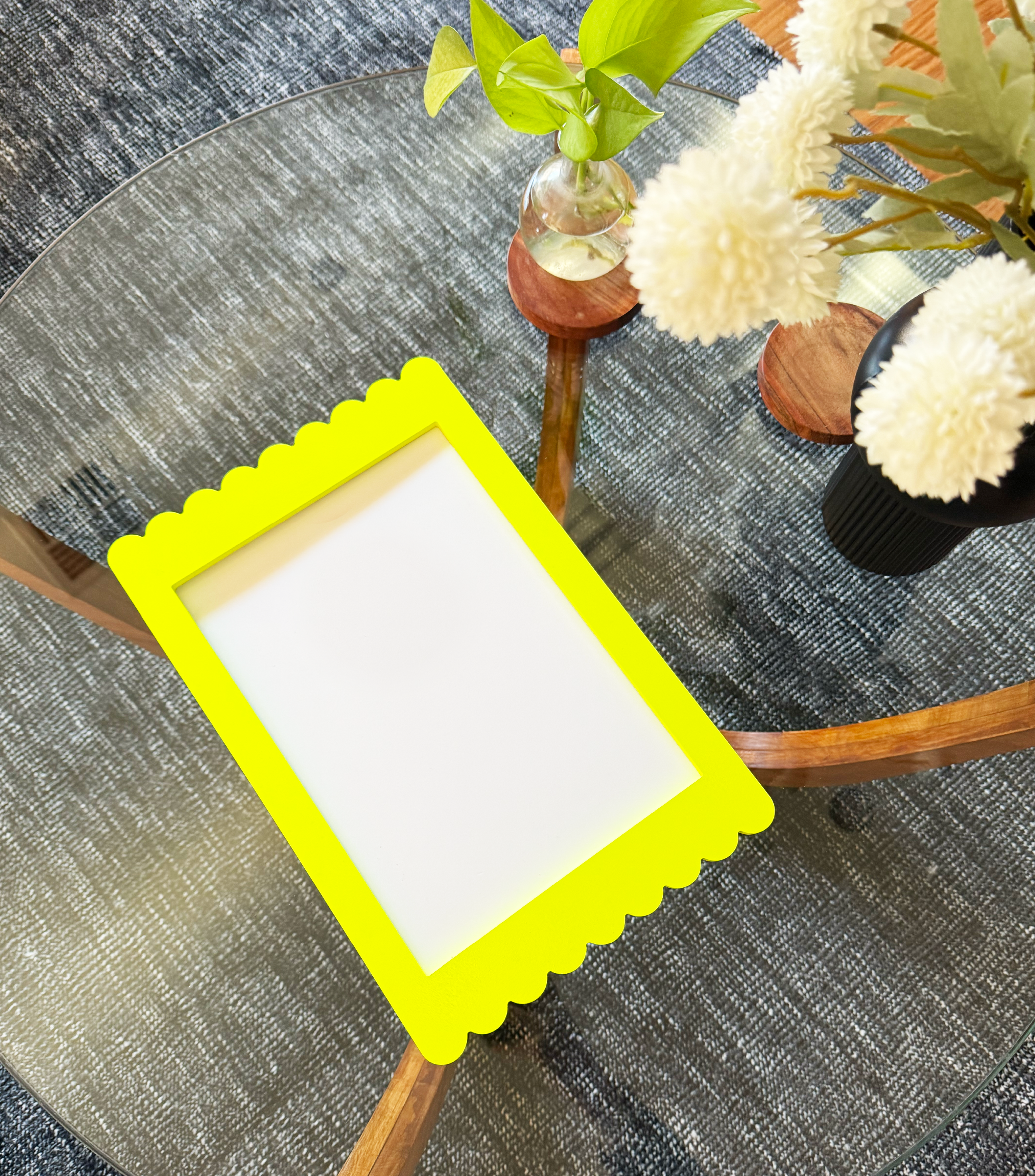 A4 Neon Yellow Scallop Frame