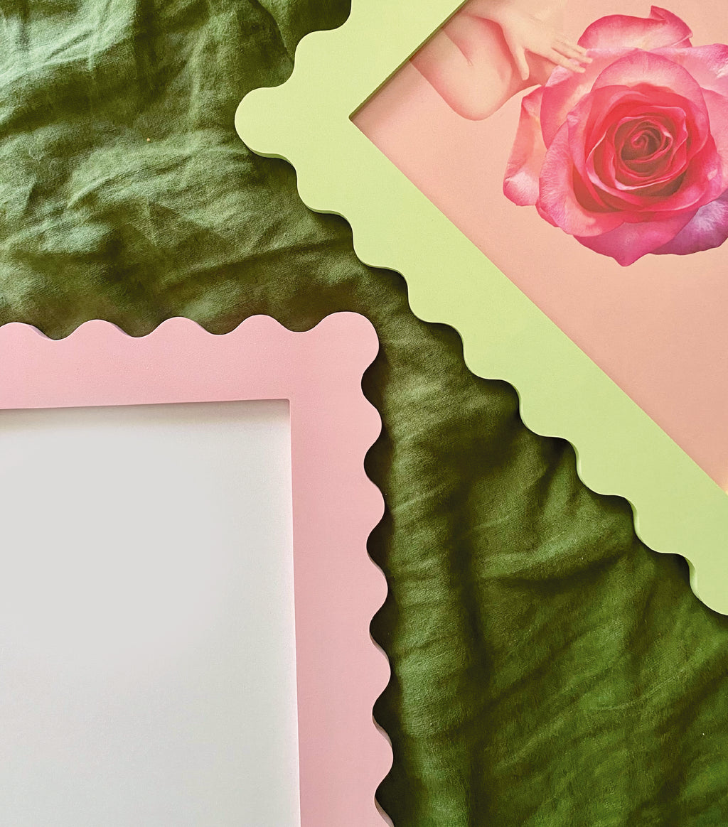 A4 Baby Pink Squiggle Frame