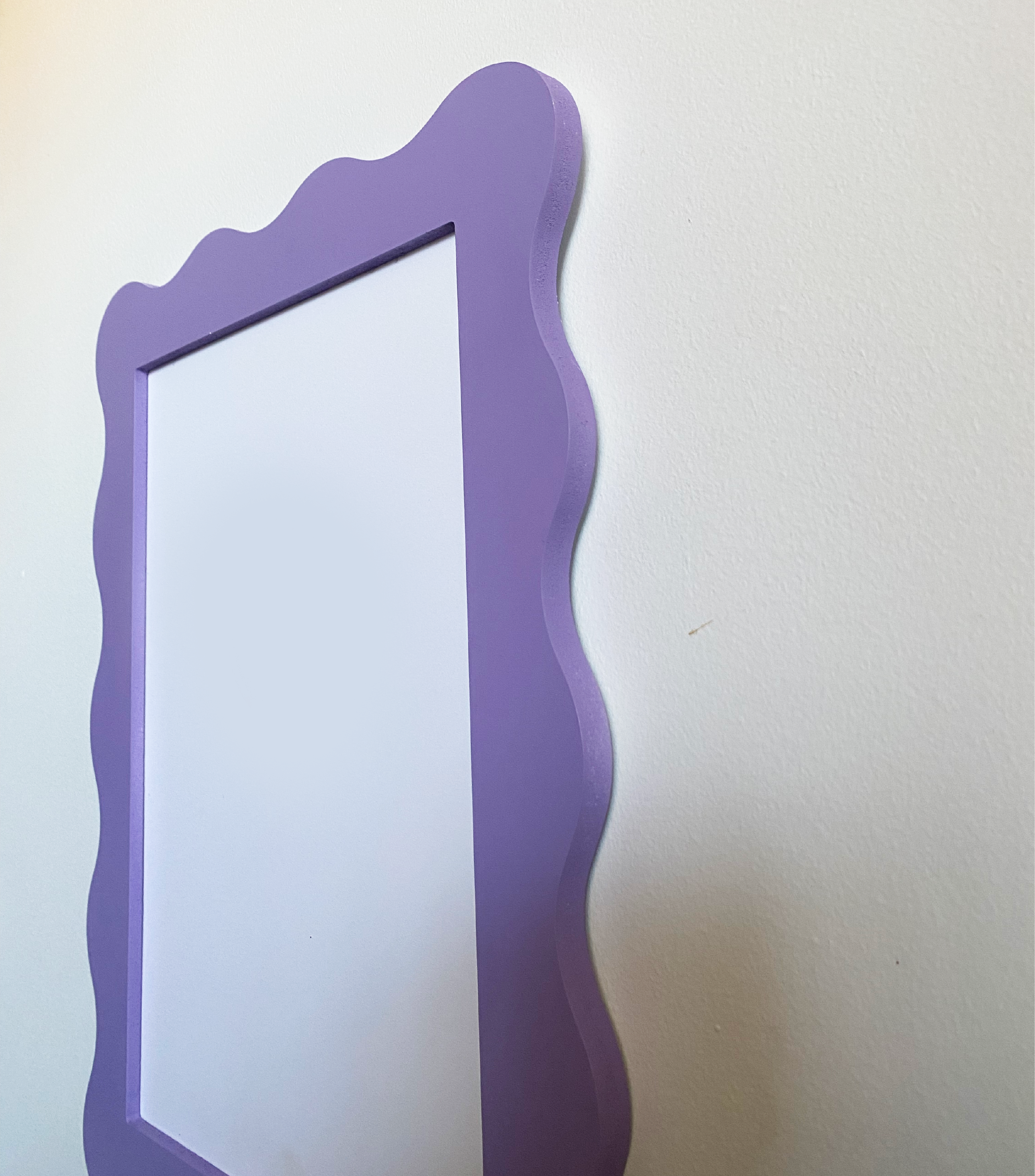A4 Lilac Wavy Frame
