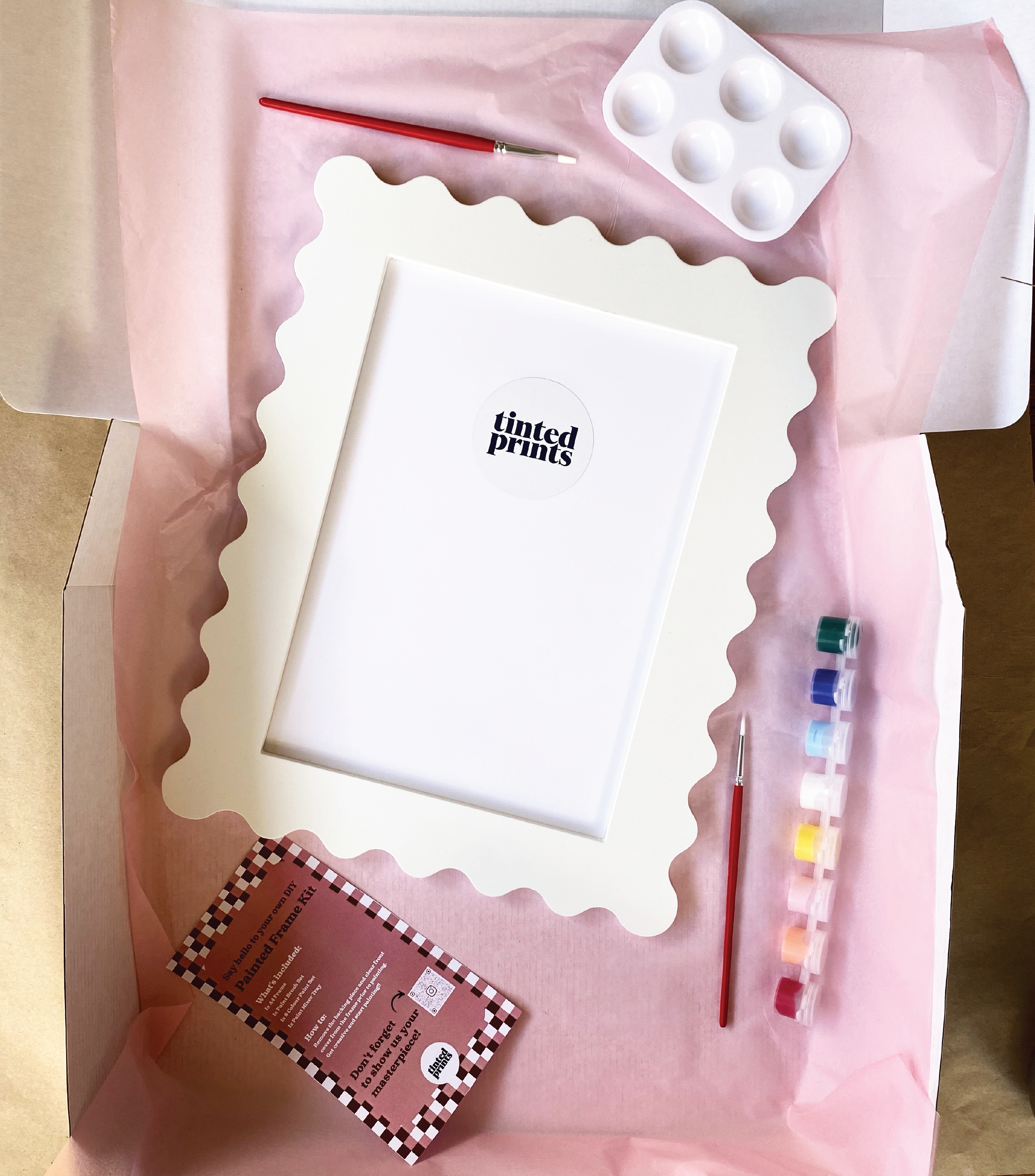 DIY Kit Painted Squiggle Frame