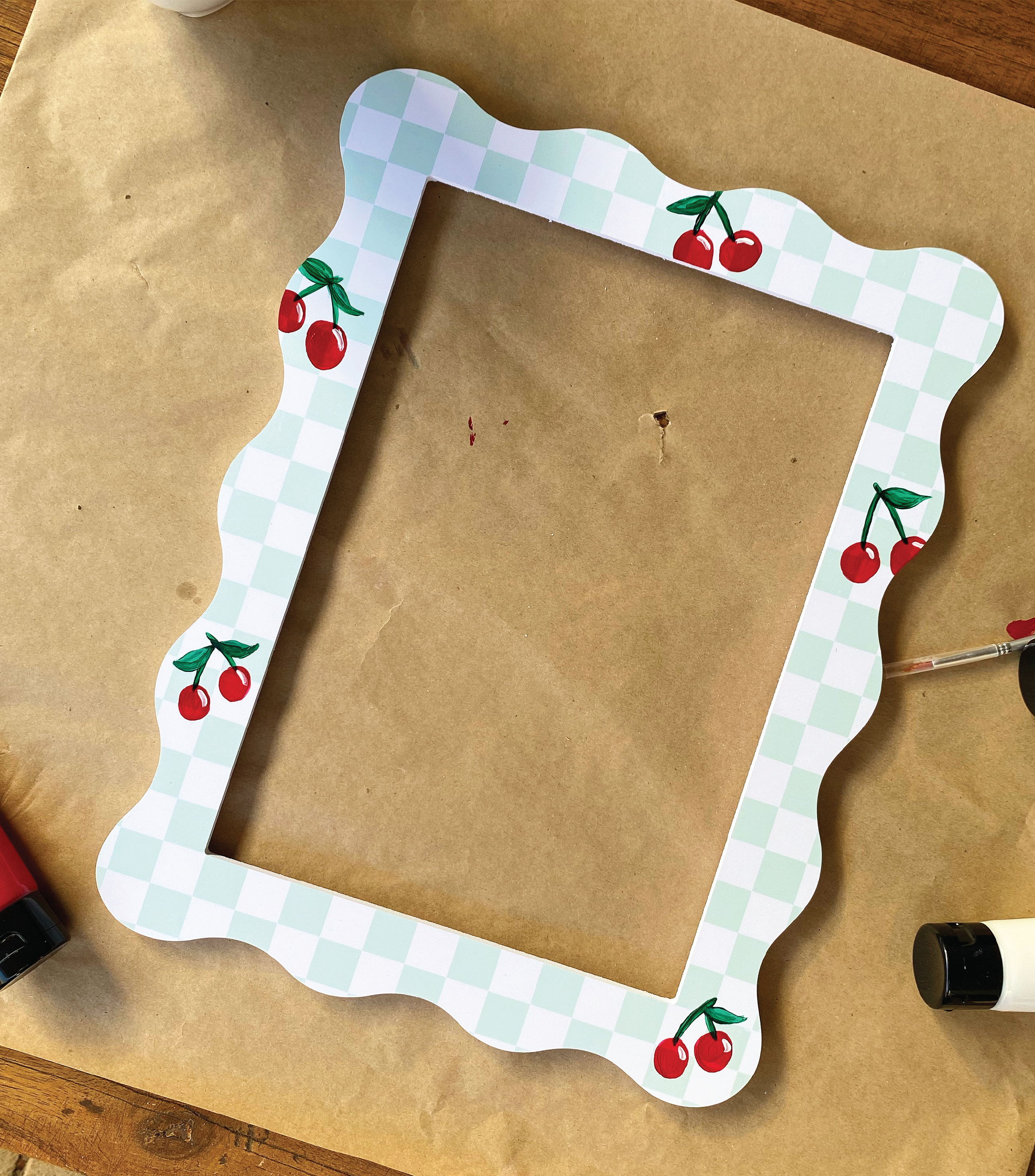 DIY Kit Painted Wavy Frame