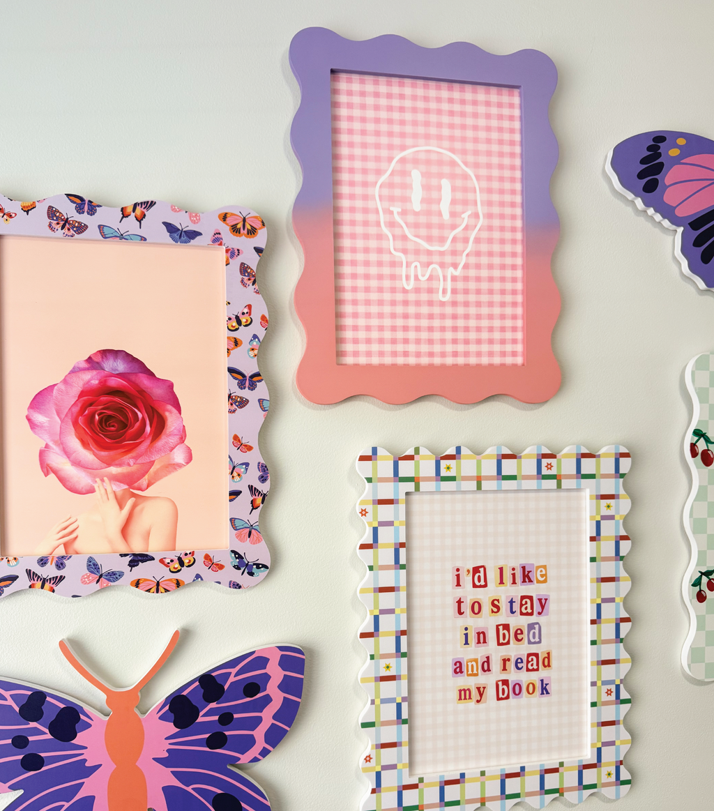 A4 Ombre Lilac Pink Wavy Frame